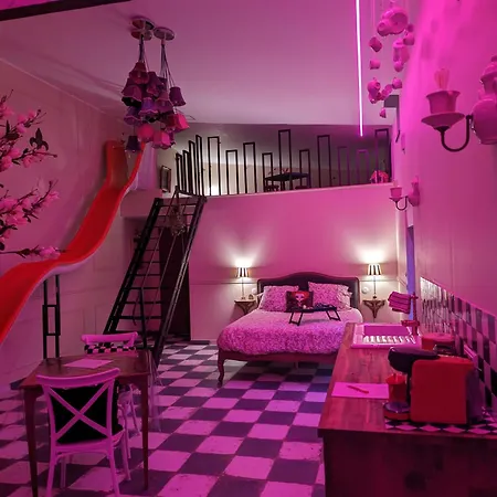 De L Autre Cote Du Miroir Feriehus Mazingarbe